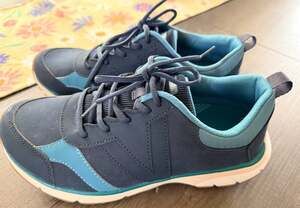 Vionic Zanny Women's Waterproof Navy Walking Sneaker Size 10